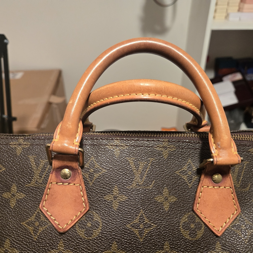 Authenthic Louis Vuitton Monogram Speedy 40. - Picture 2 of 16